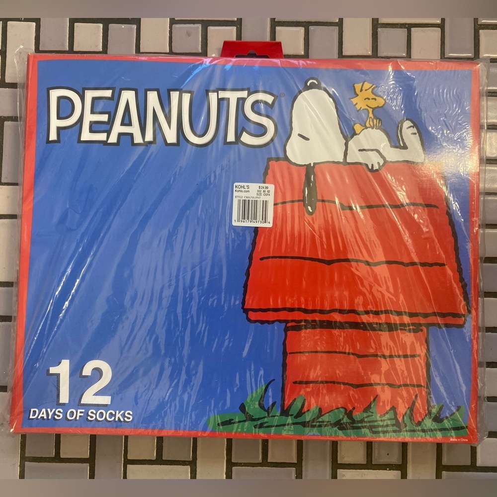 Men’s Peanuts Socks Gift Set, New in Box